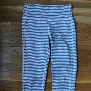 Cropped Athleta Leggings